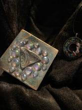 Load image into Gallery viewer, Trinket Box &amp; Fire Opal Necklace
